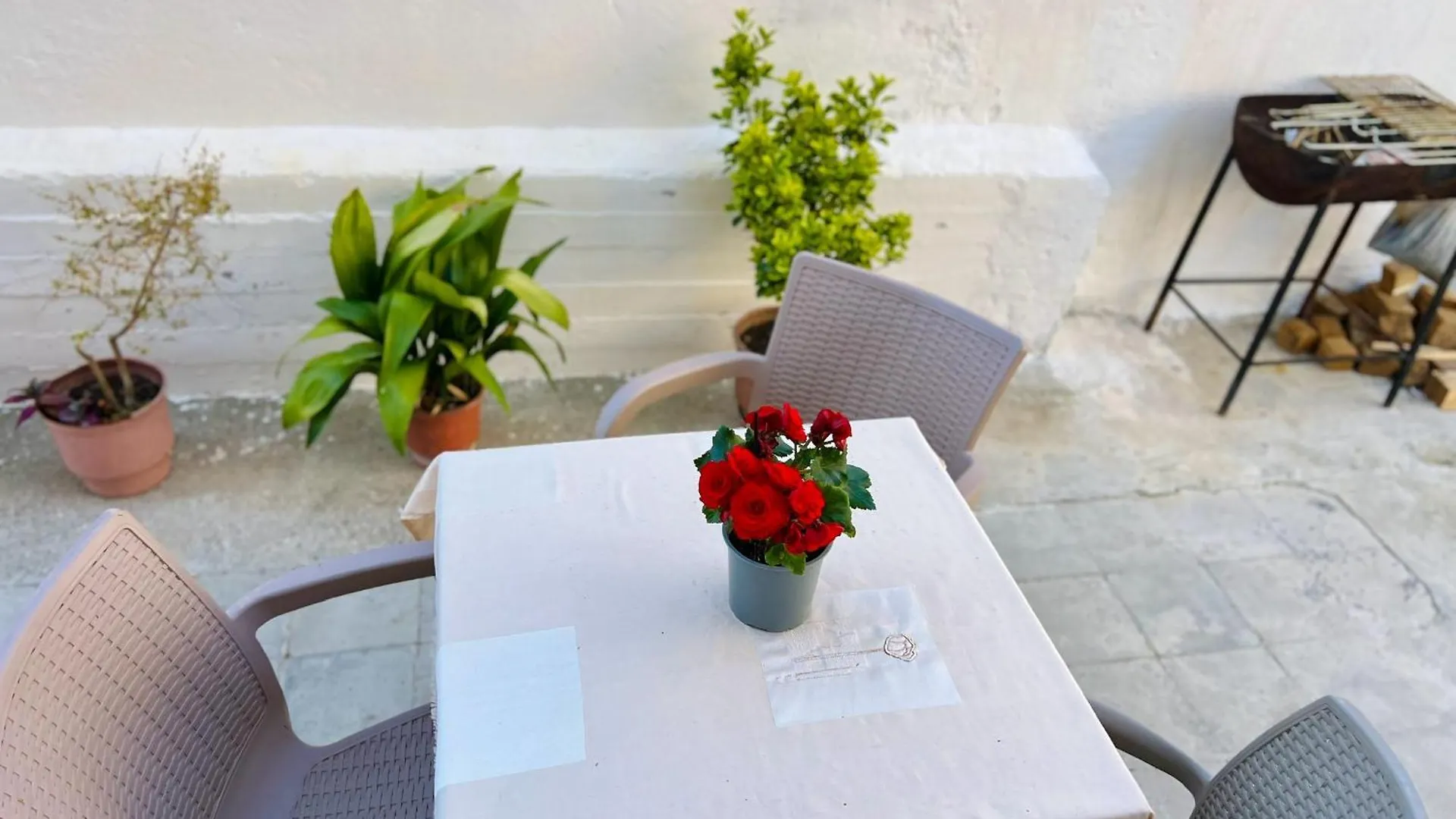 Villa Ensalv Berat - Apartment - Room - Penthouse 0*,