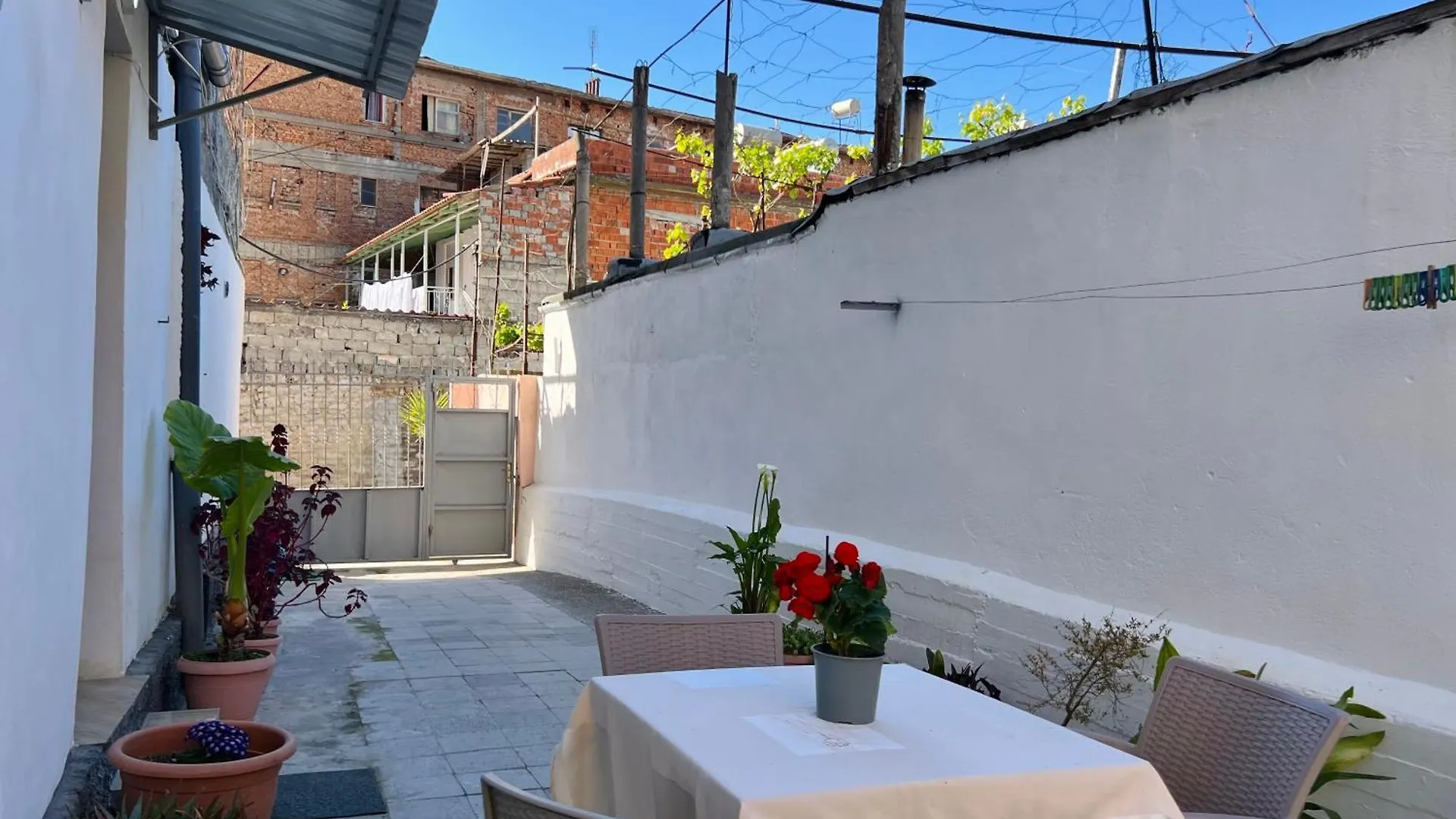 Villa Ensalv Berat - Apartment - Room - Penthouse Pensionat