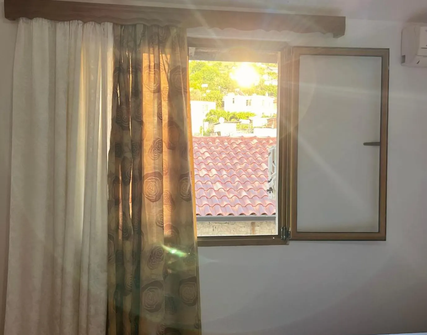 Villa Ensalv Berat - Apartment - Room - Penthouse 0*,
