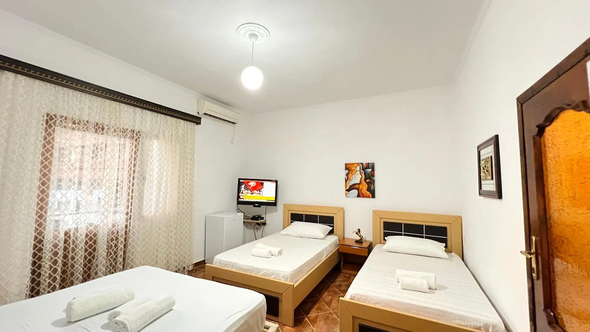 Pensionat Villa Ensalv Berat - Apartment - Room - Penthouse