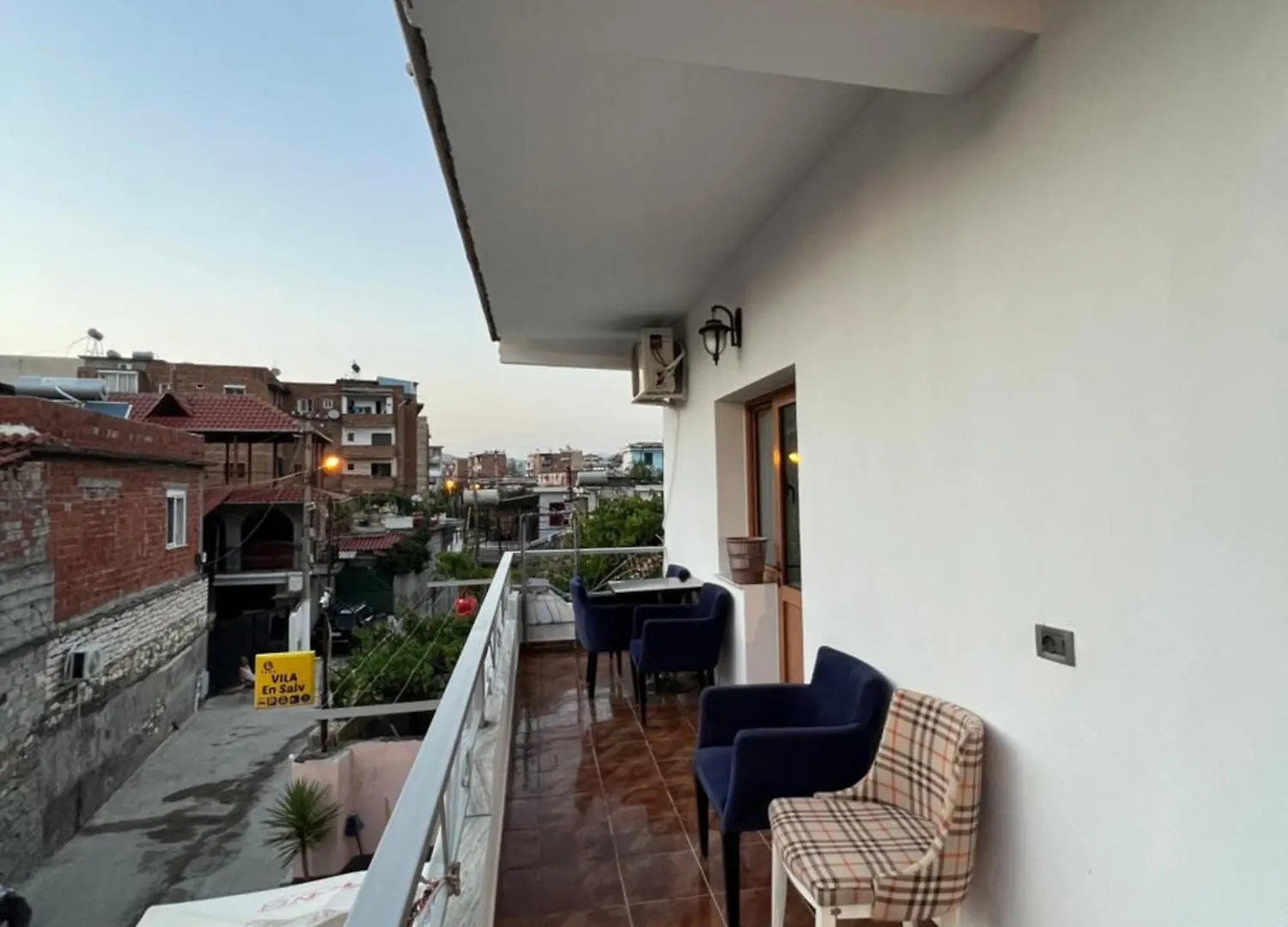 Villa Ensalv Berat - Apartment - Room - Penthouse 게스트하우스