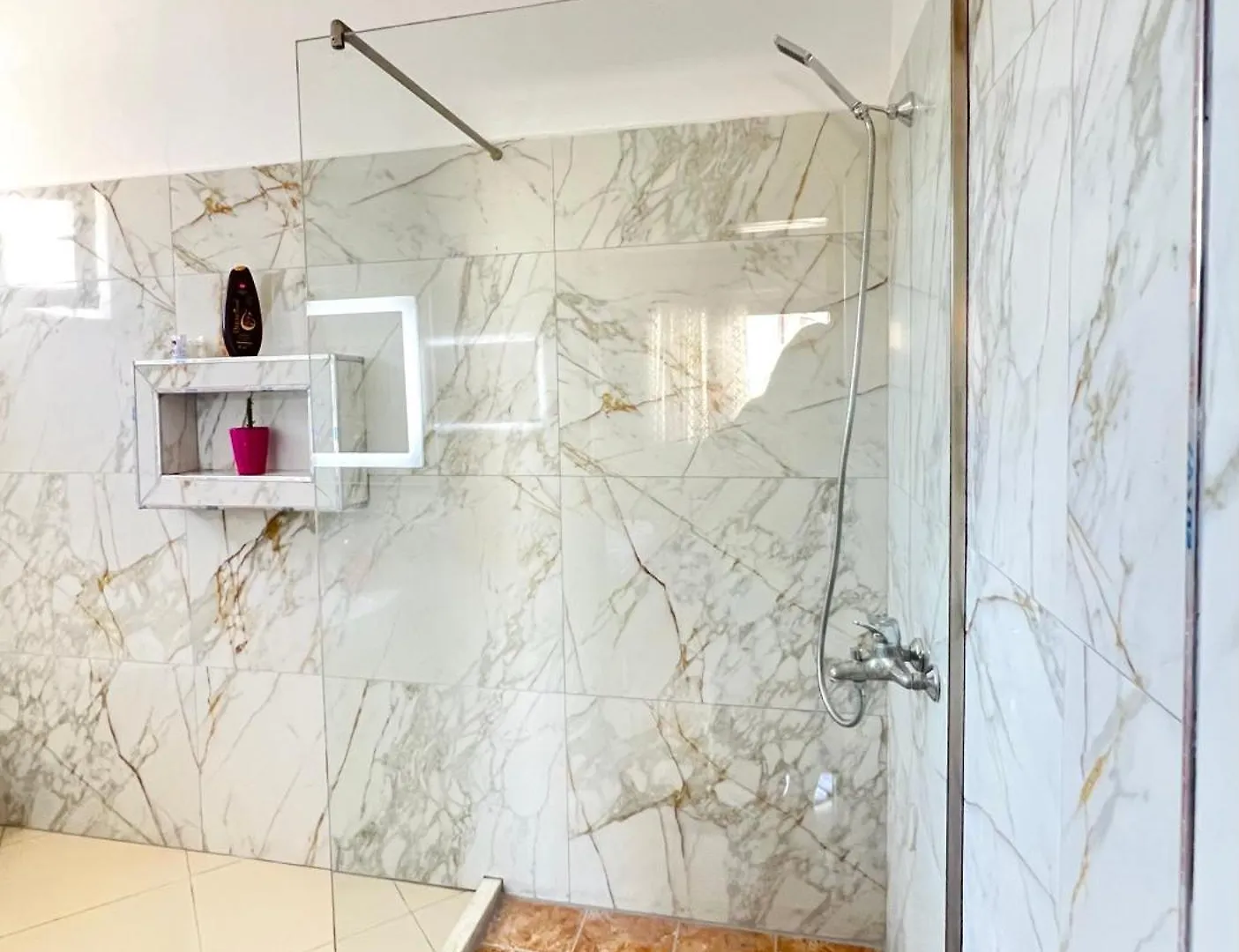 게스트하우스 Villa Ensalv Berat - Apartment - Room - Penthouse